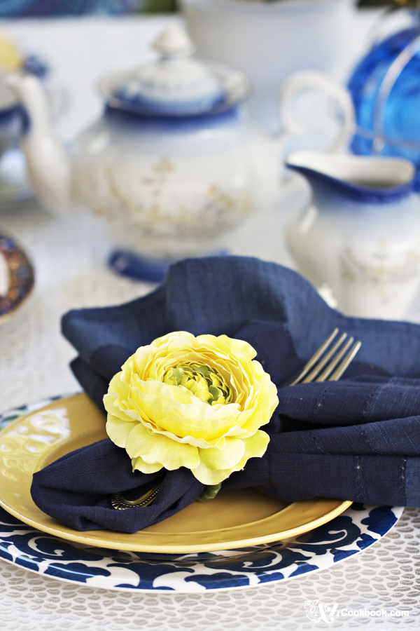 Rose-Hugged Napkin