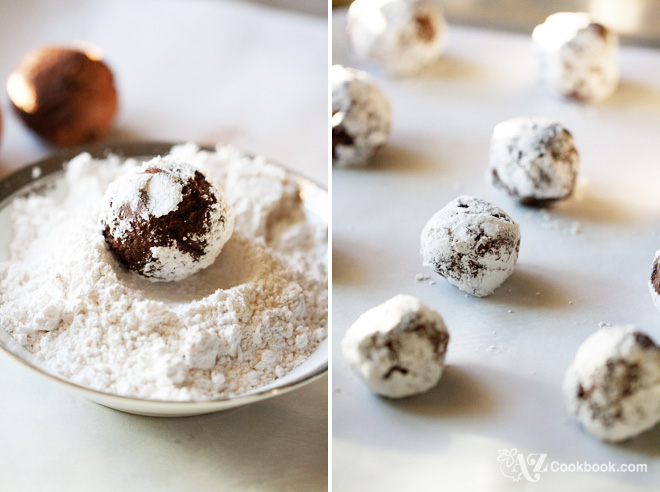 Chocolate Crinkle Cookies