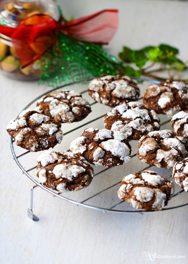 Chocolate Crinkle Cookies