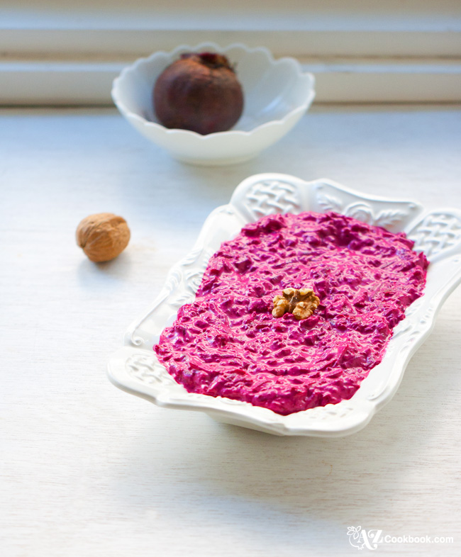 Qatıqlı-Qozlu Çuğundur Salatı
